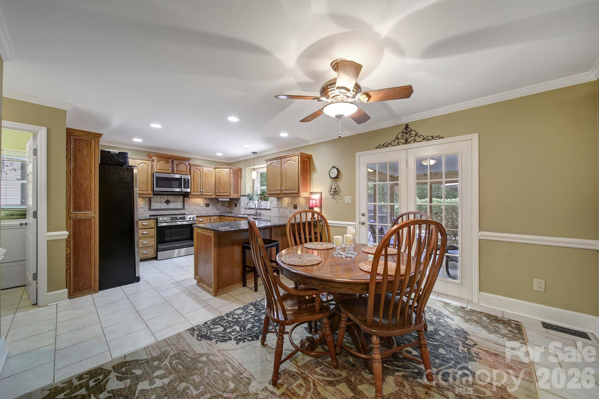 Country Woods East - Residential