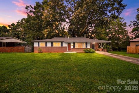 Photo of 1920 30th Street NE, Hickory, NC 28601 (MLS # 4416292)