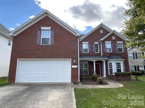 Photo of 16110 Cloverleaf Court, Charlotte, NC 28277 (MLS # 4355362)