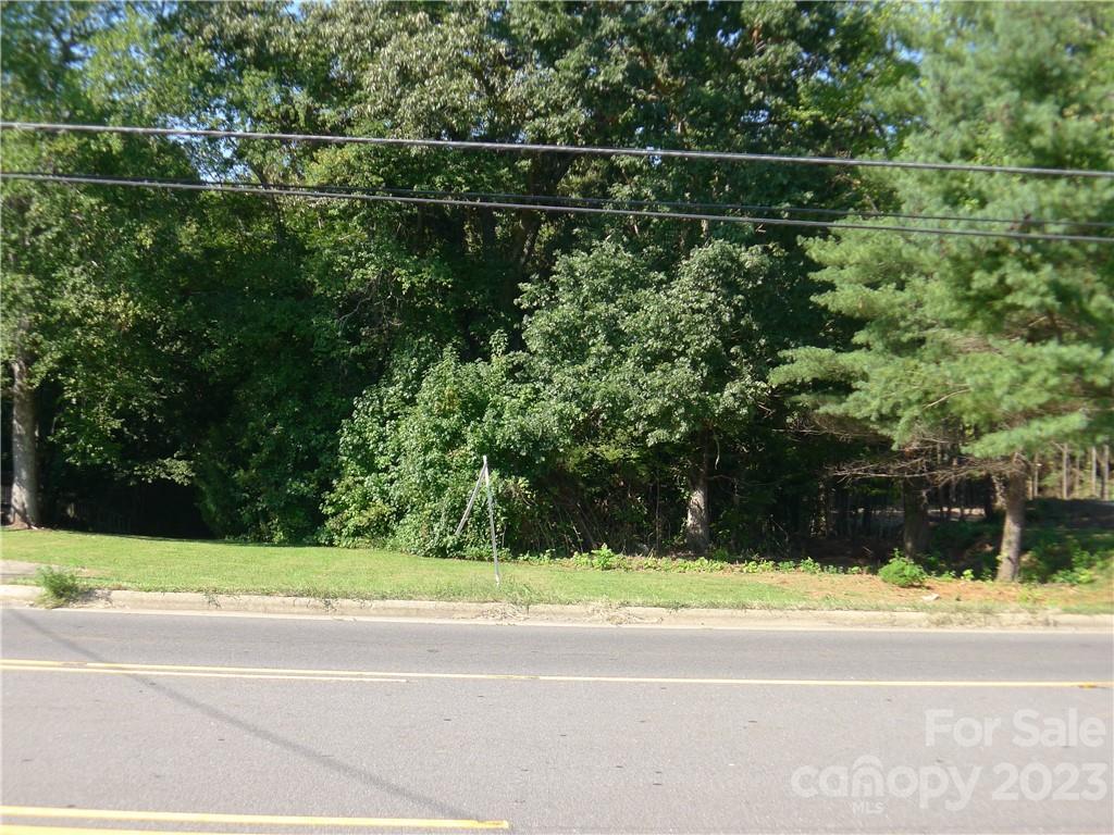 1154 Yadkinville Road