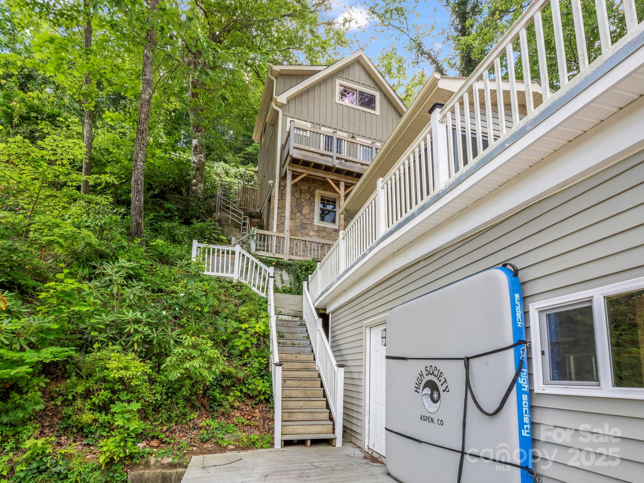 417 Tryon Bay Circle