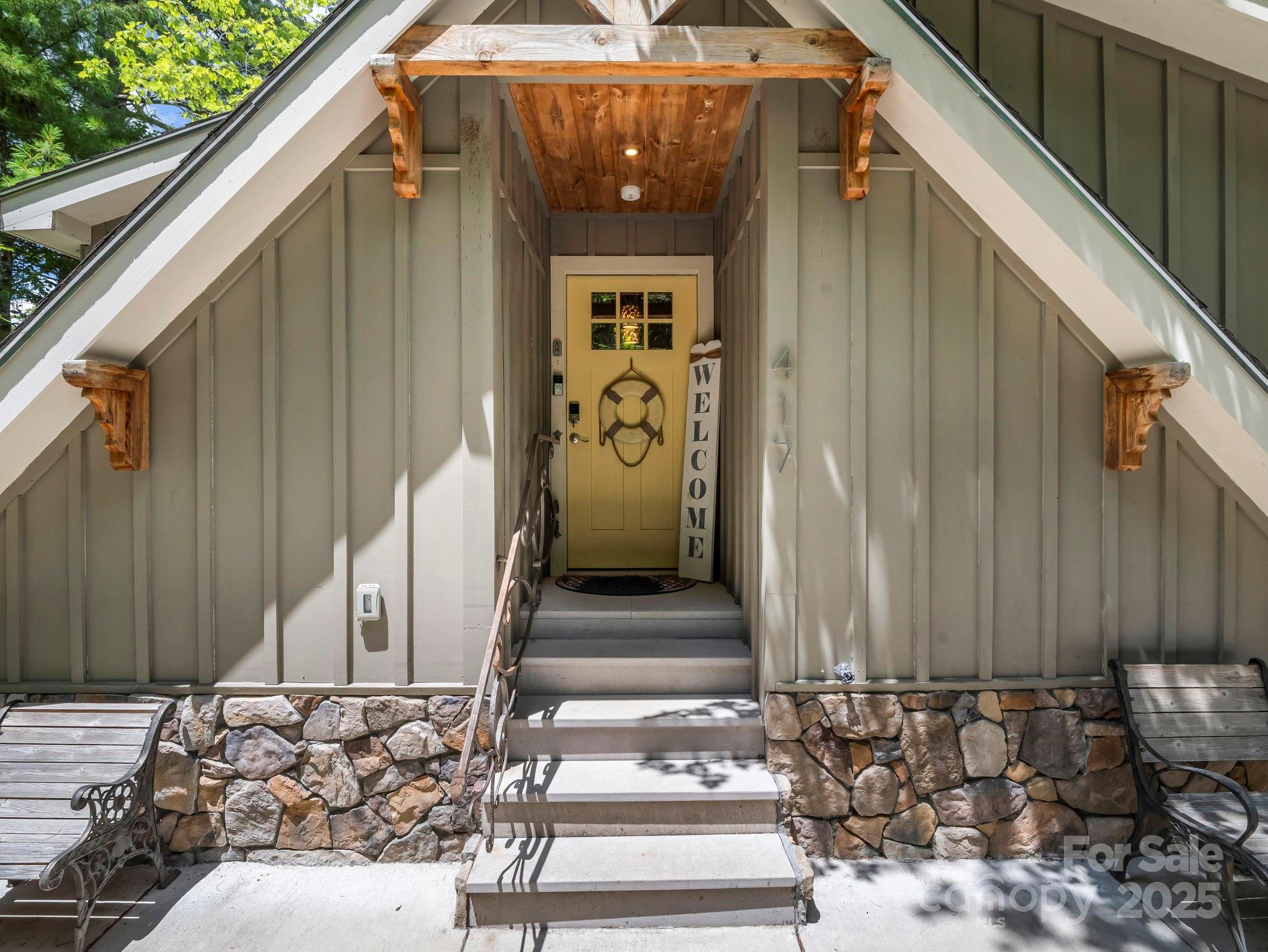 417 Tryon Bay Circle