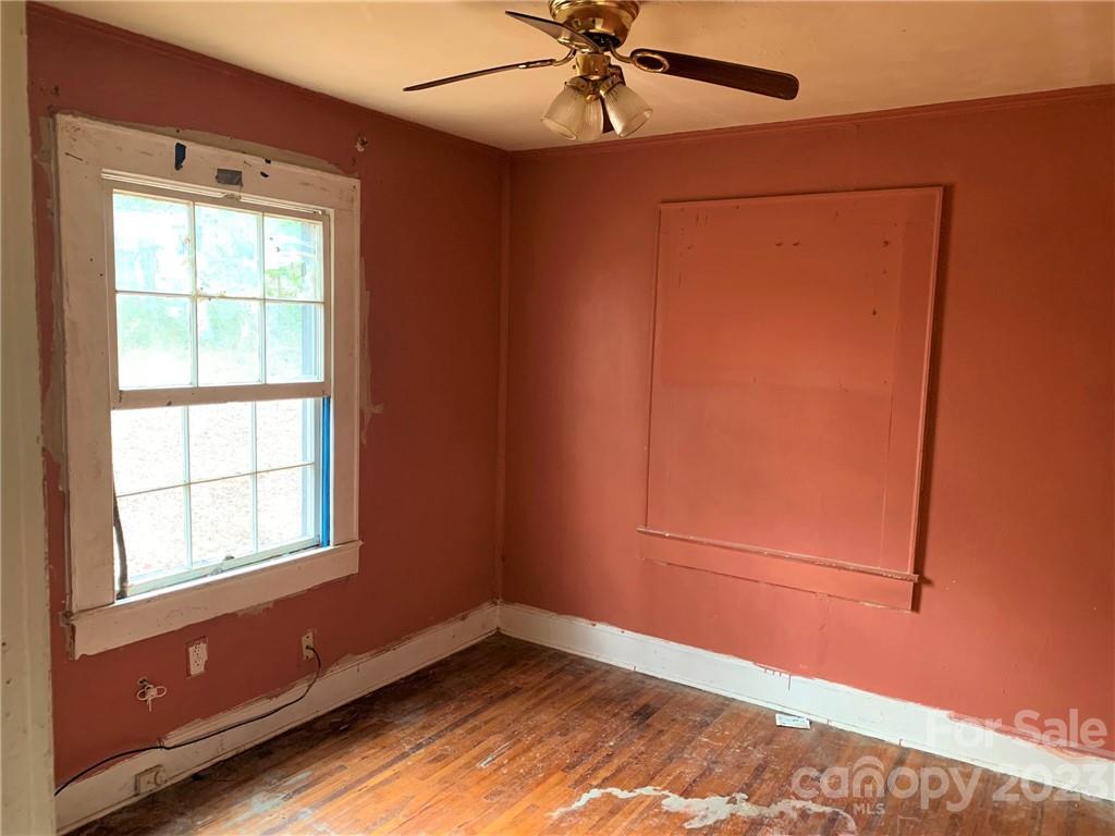 Hoskins - Residential