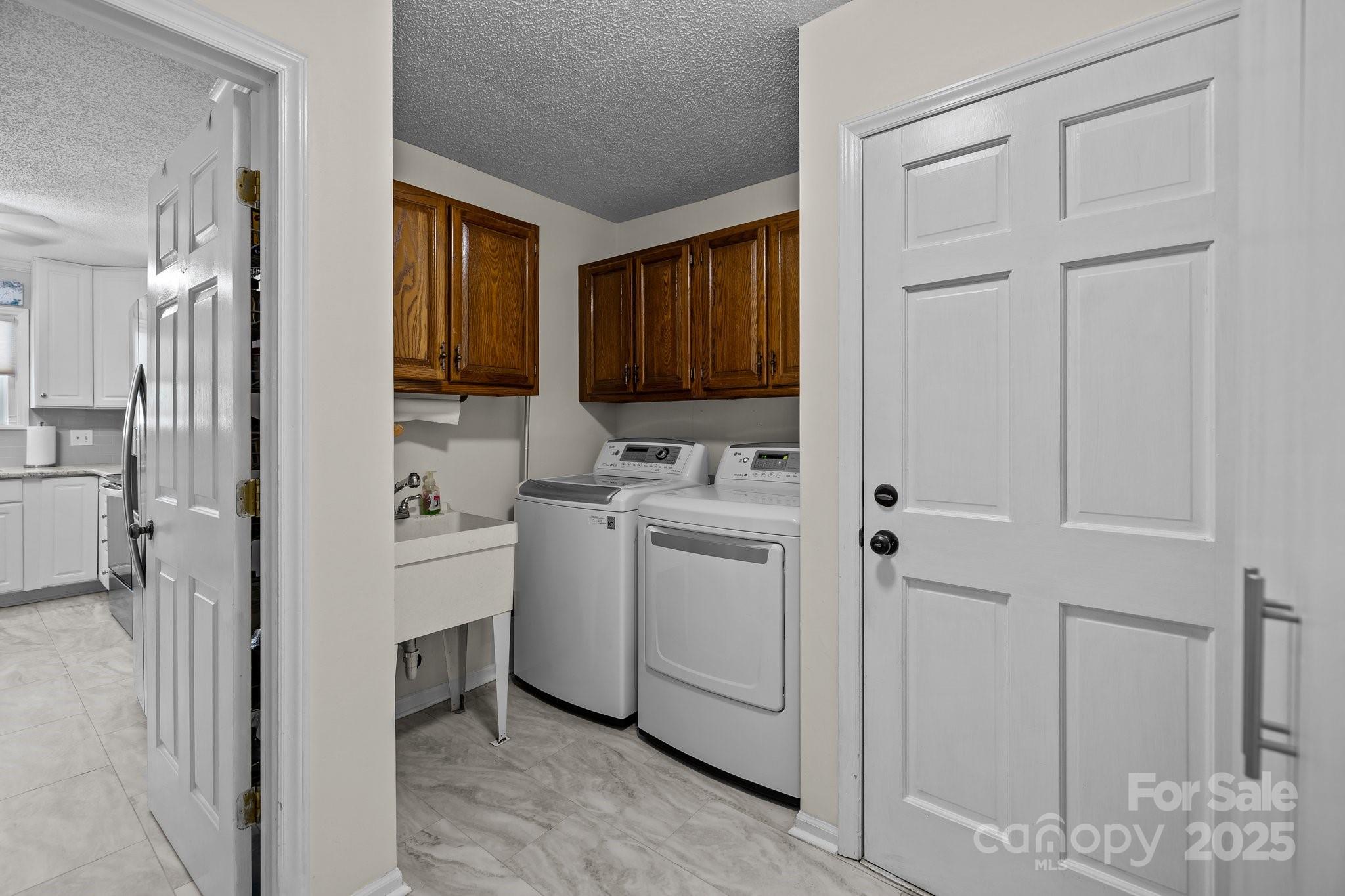 Tega Cay - Residential