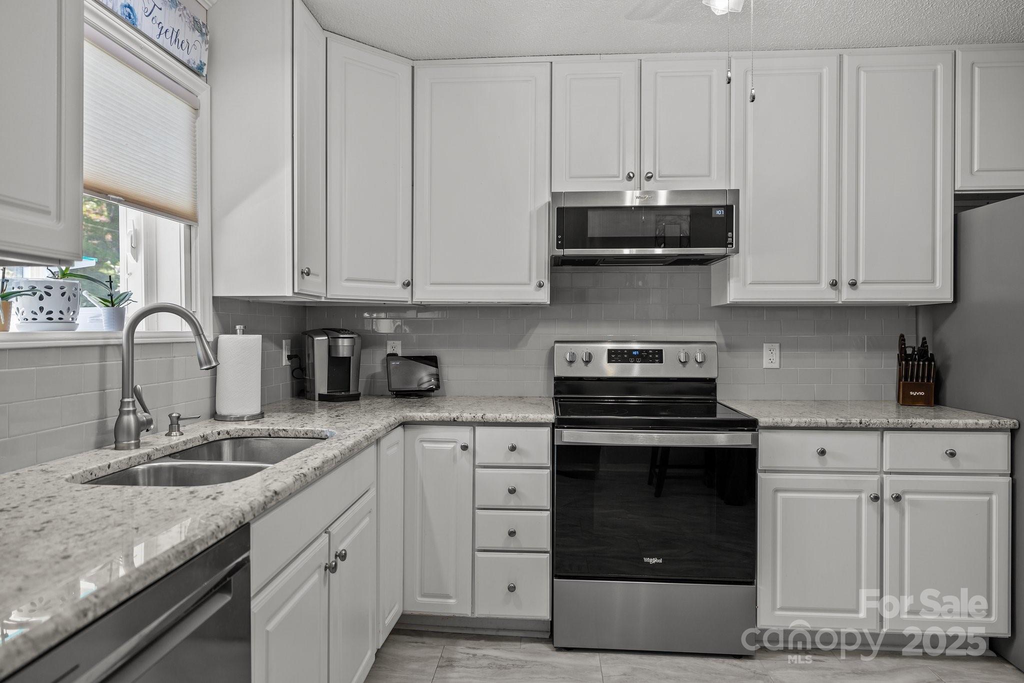 Tega Cay - Residential