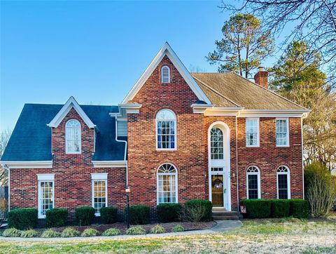 636 Sentinel Oak Lane Charlotte NC 28214