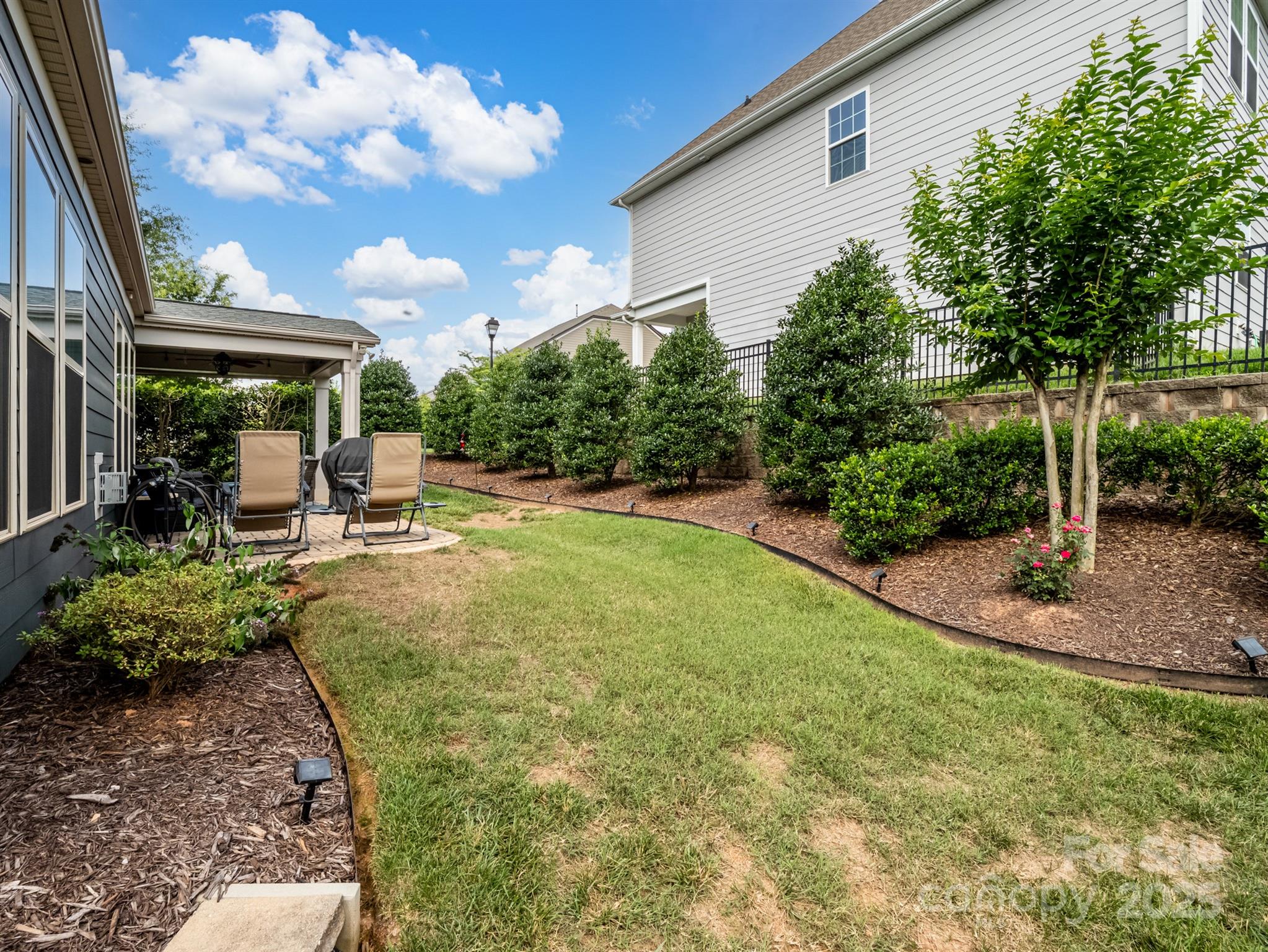 Oakland Pointe - Residential