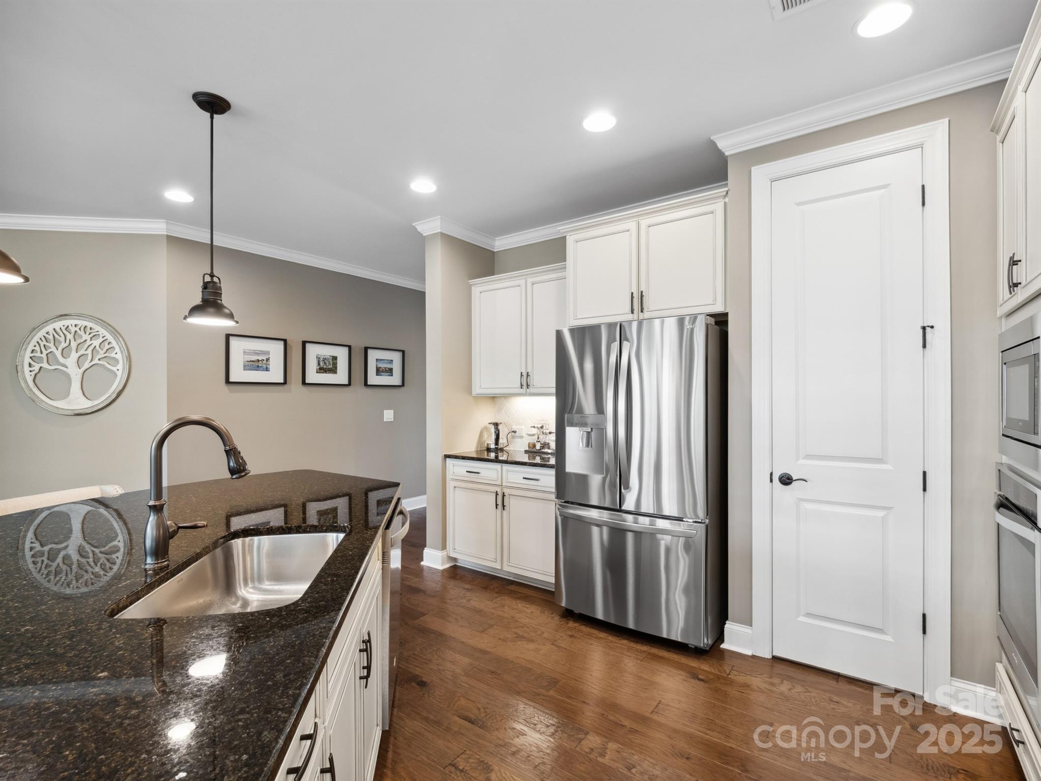 Oakland Pointe - Residential