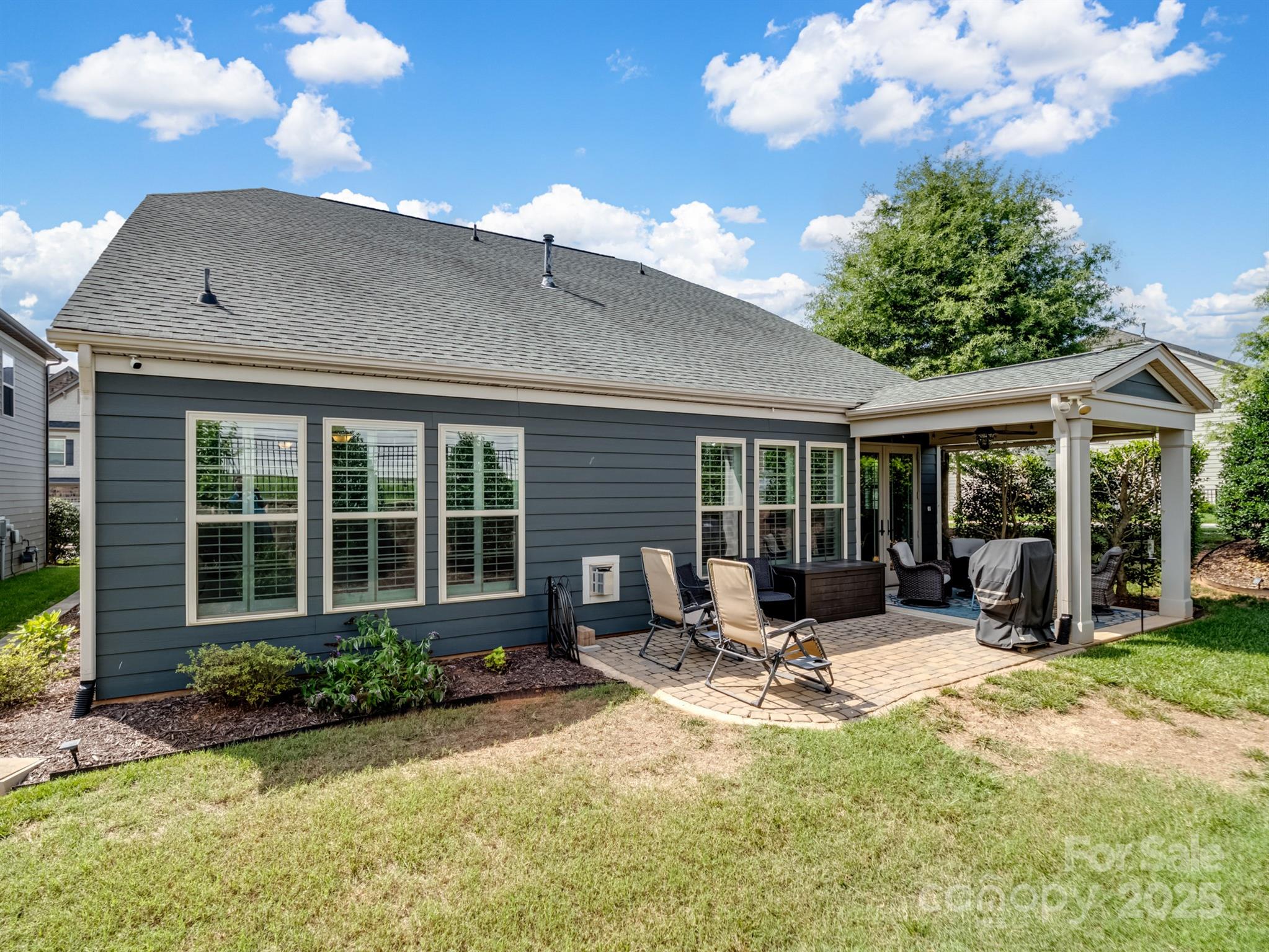 Oakland Pointe - Residential