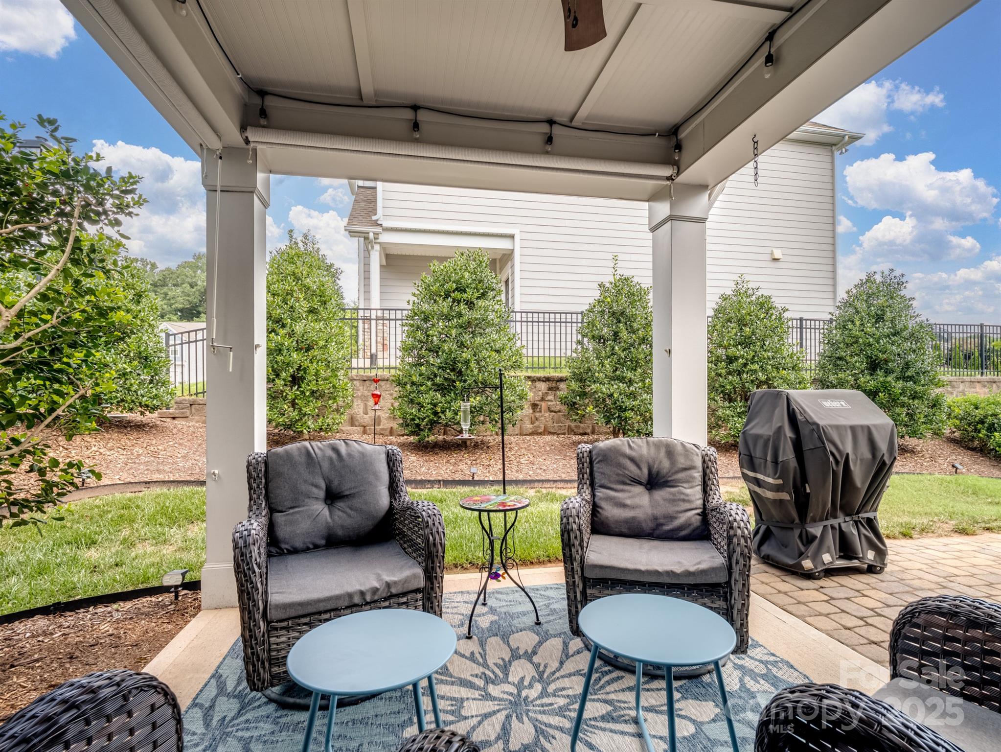 Oakland Pointe - Residential