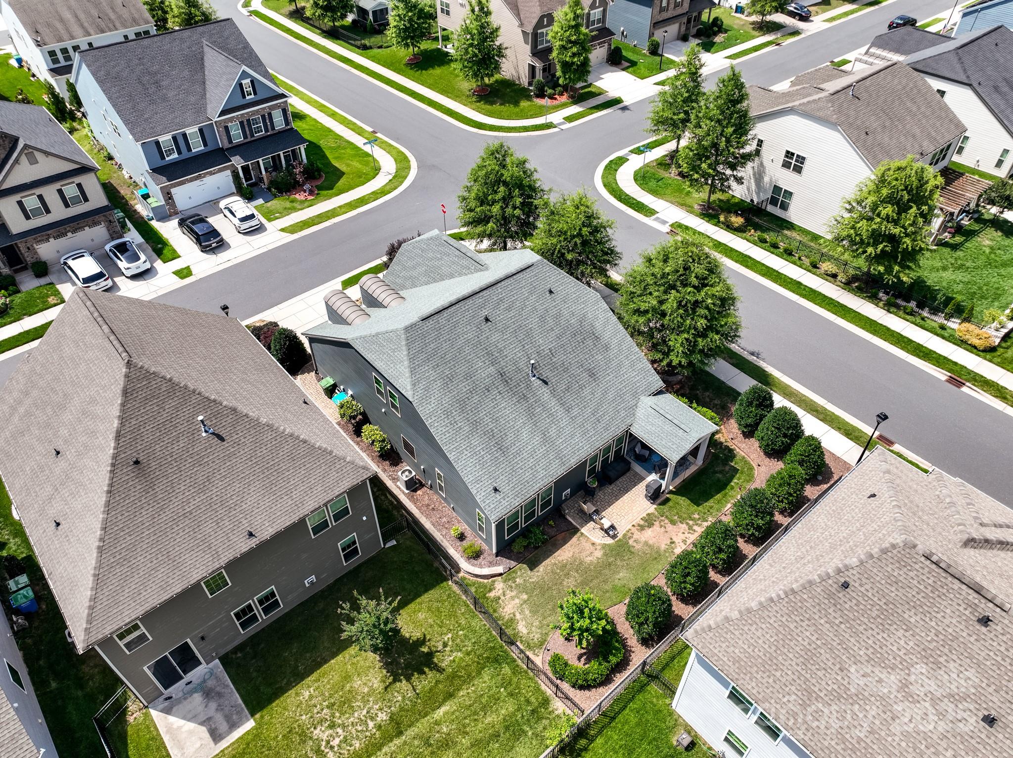 Oakland Pointe - Residential