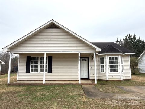 Photo of 3214 Atlas Drive, Charlotte, NC 28269 (MLS # 4333492)