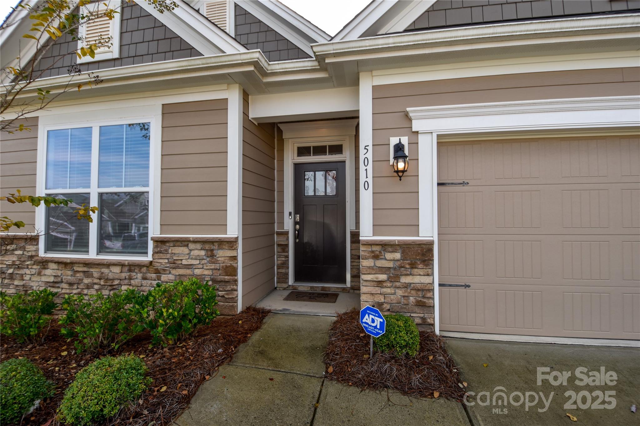 5010 Grand Champion Court