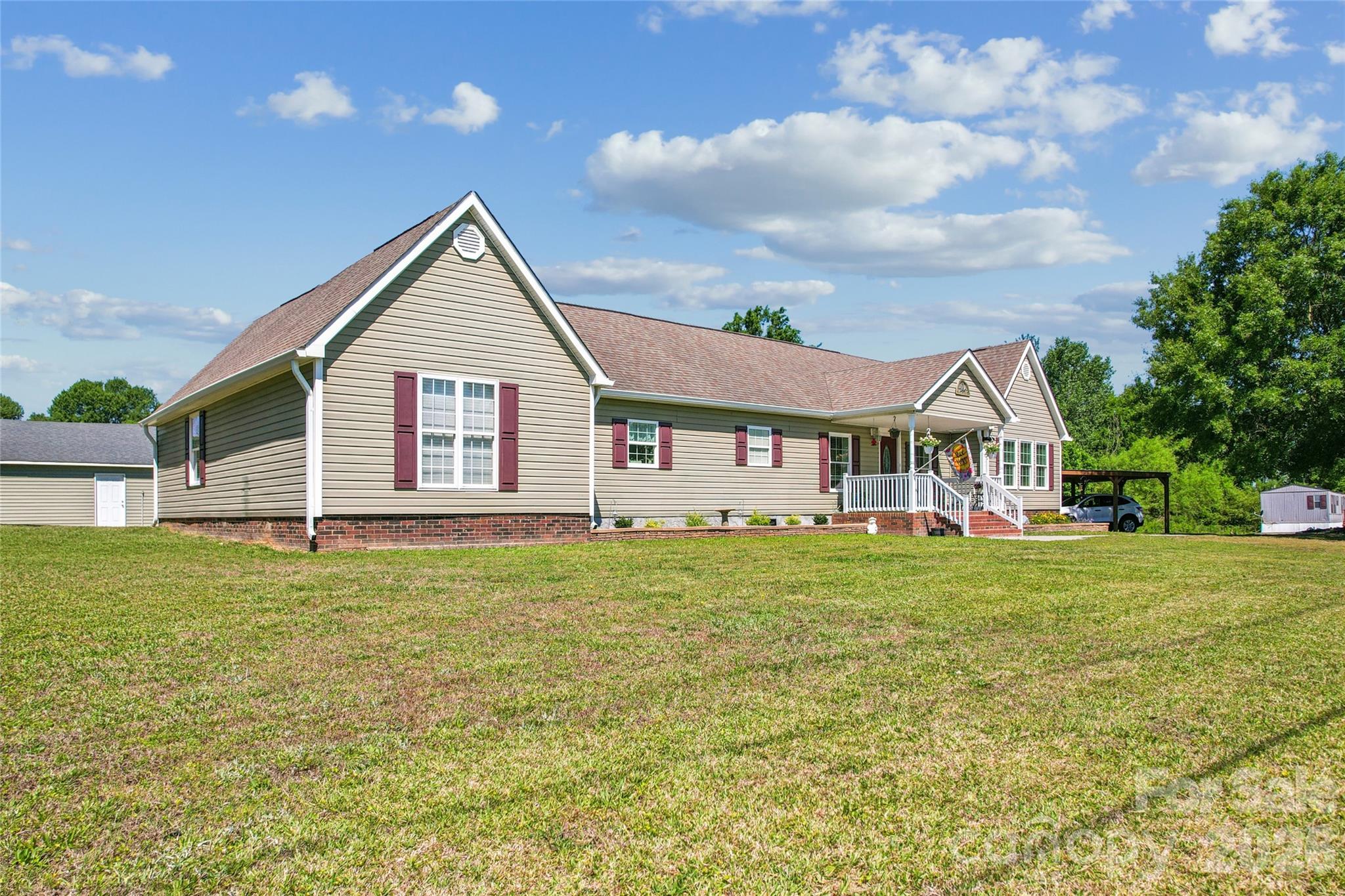 1820 Landsford Road