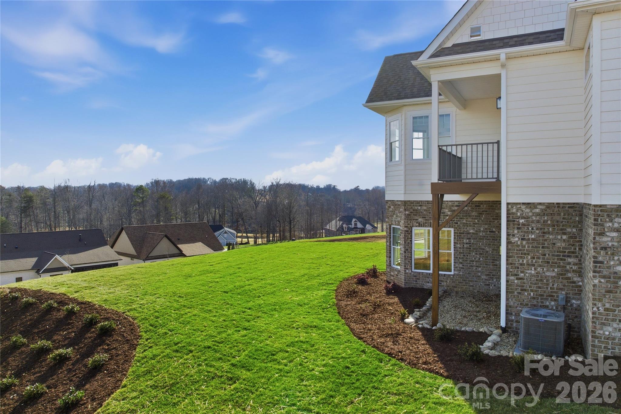 2615 Vista Lane NE 44