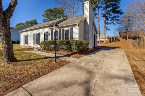 2334 Snow Creek Lane Charlotte NC 28273