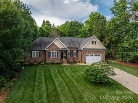 7988 Golf Course Drive N Denver NC 28037