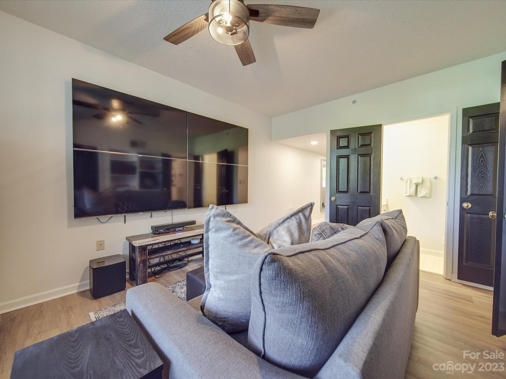 Park Plaza - Residential