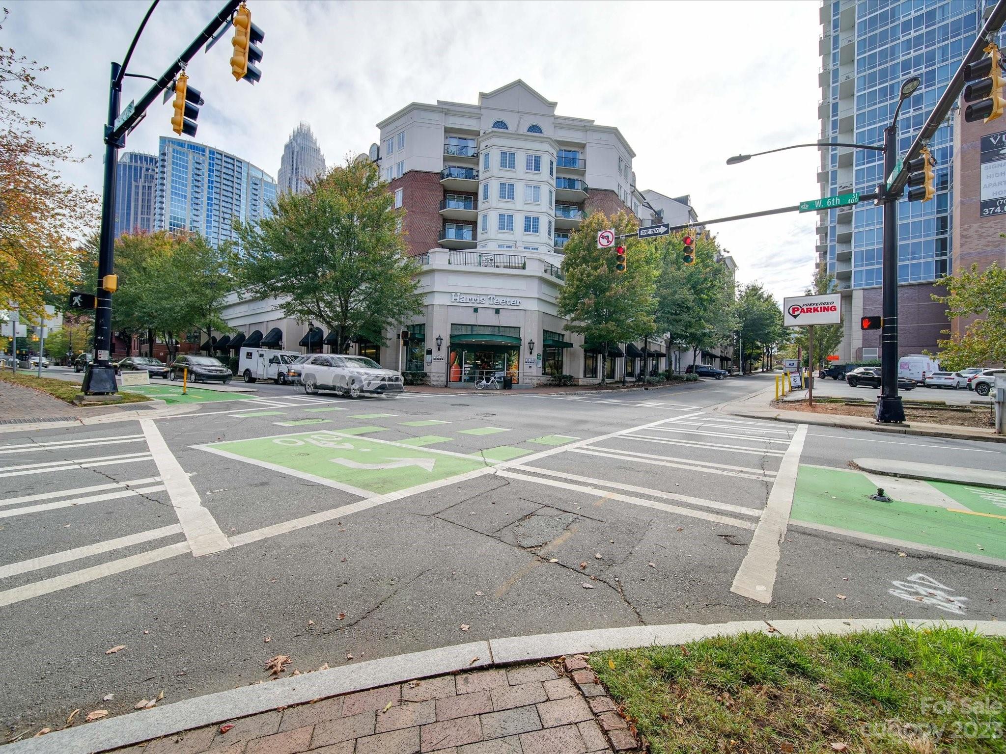 Park Plaza - Residential