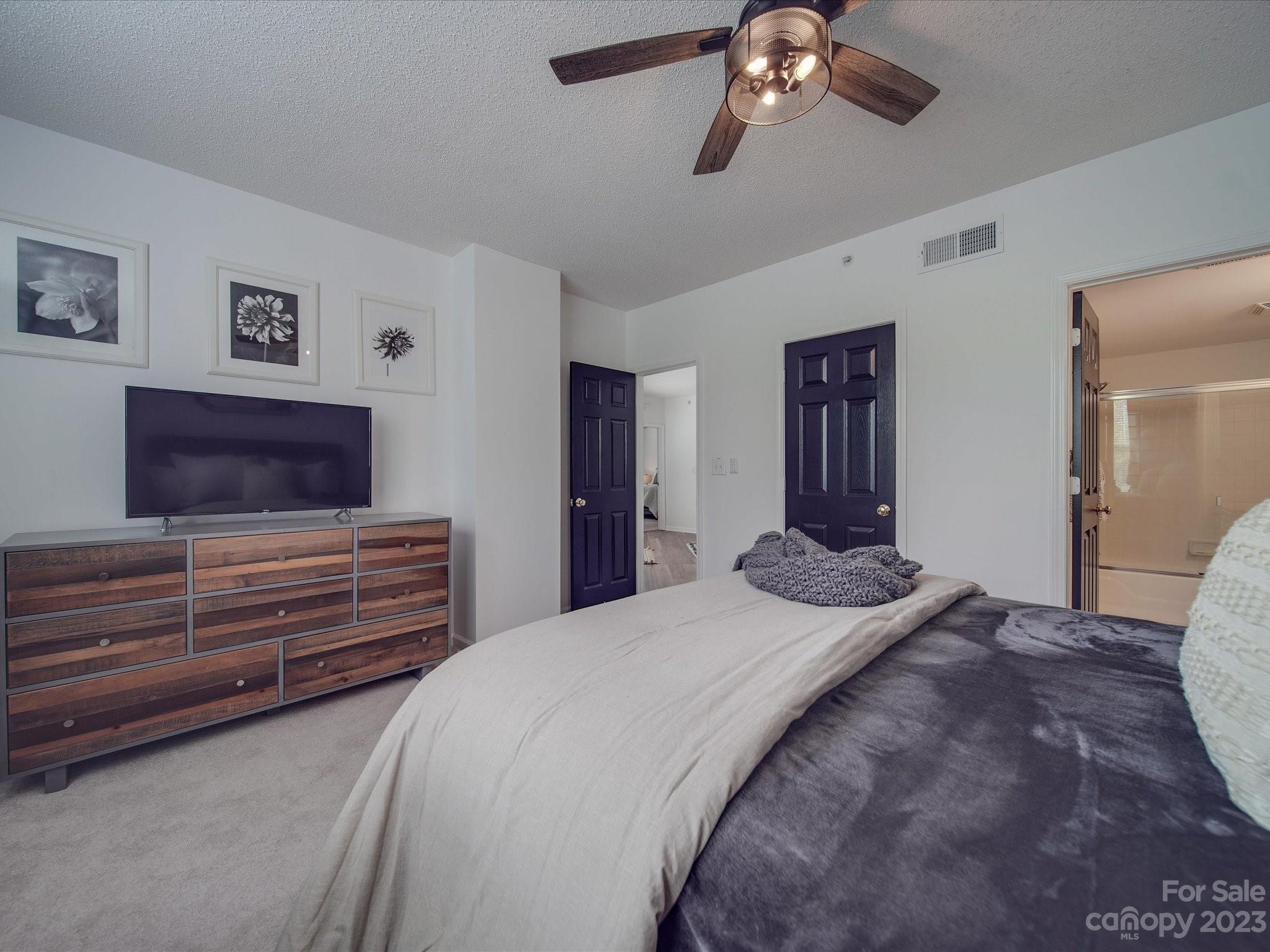 Park Plaza - Residential