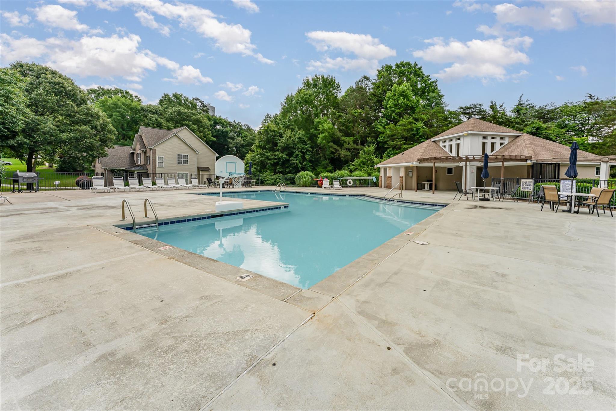 Pier 33 - Residential