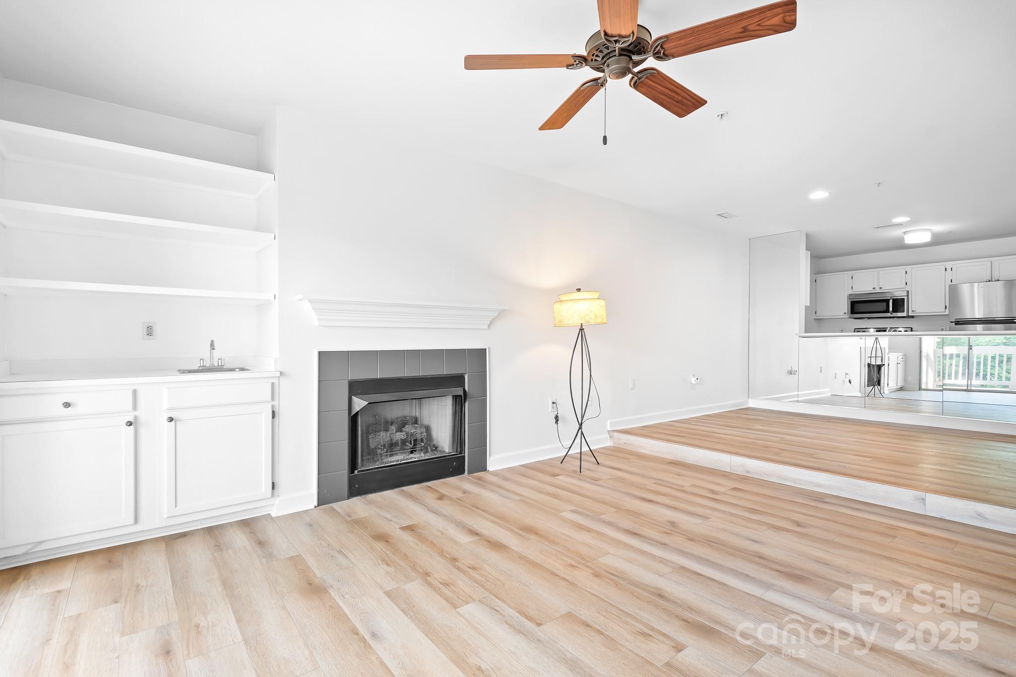 Pier 33 - Residential