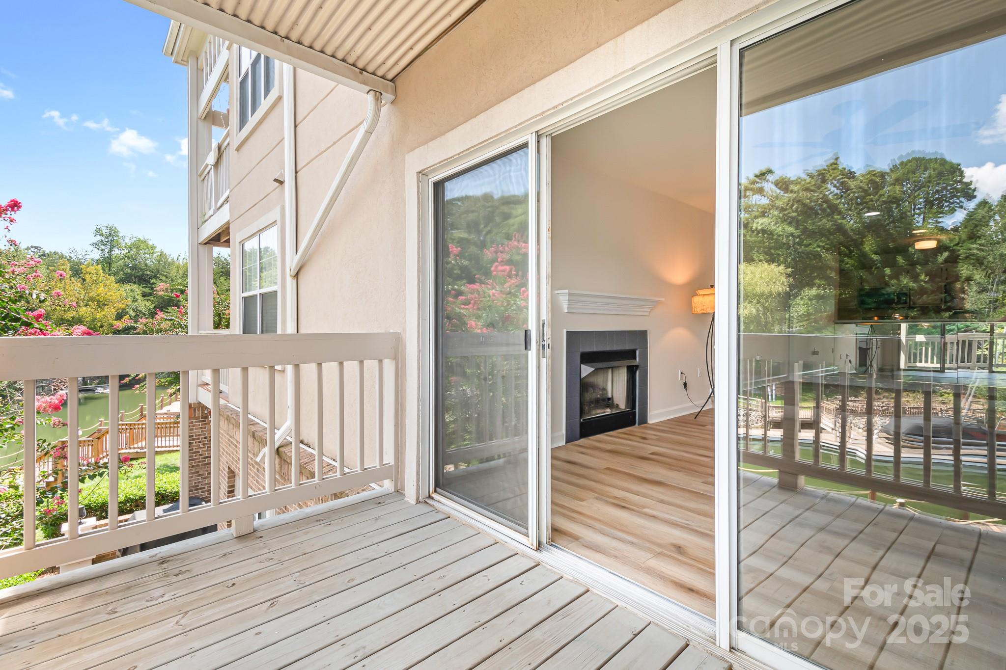 Pier 33 - Residential