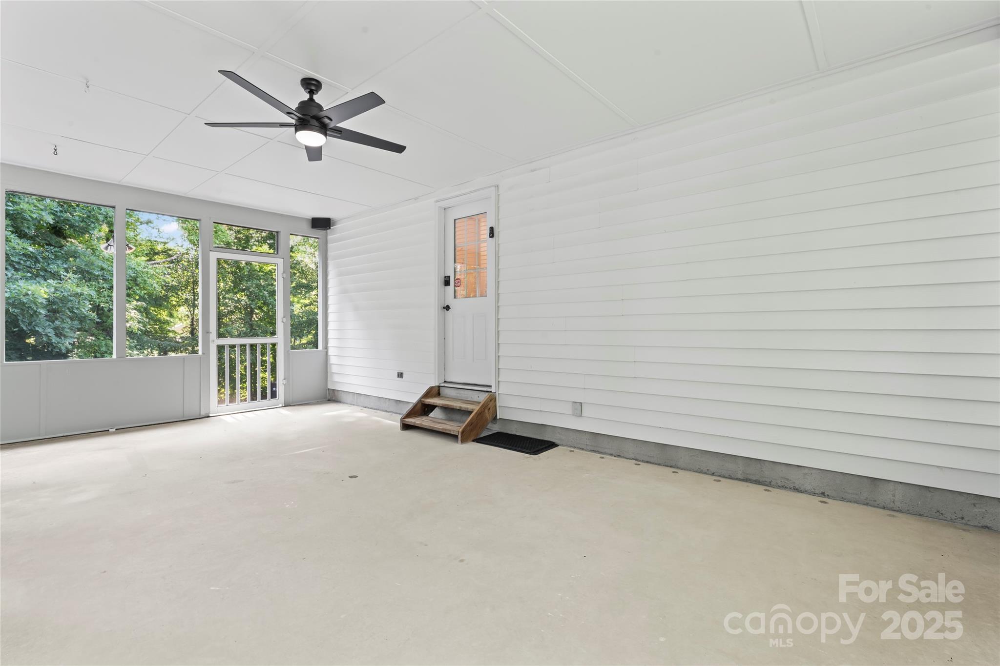9833 White Cascade Drive