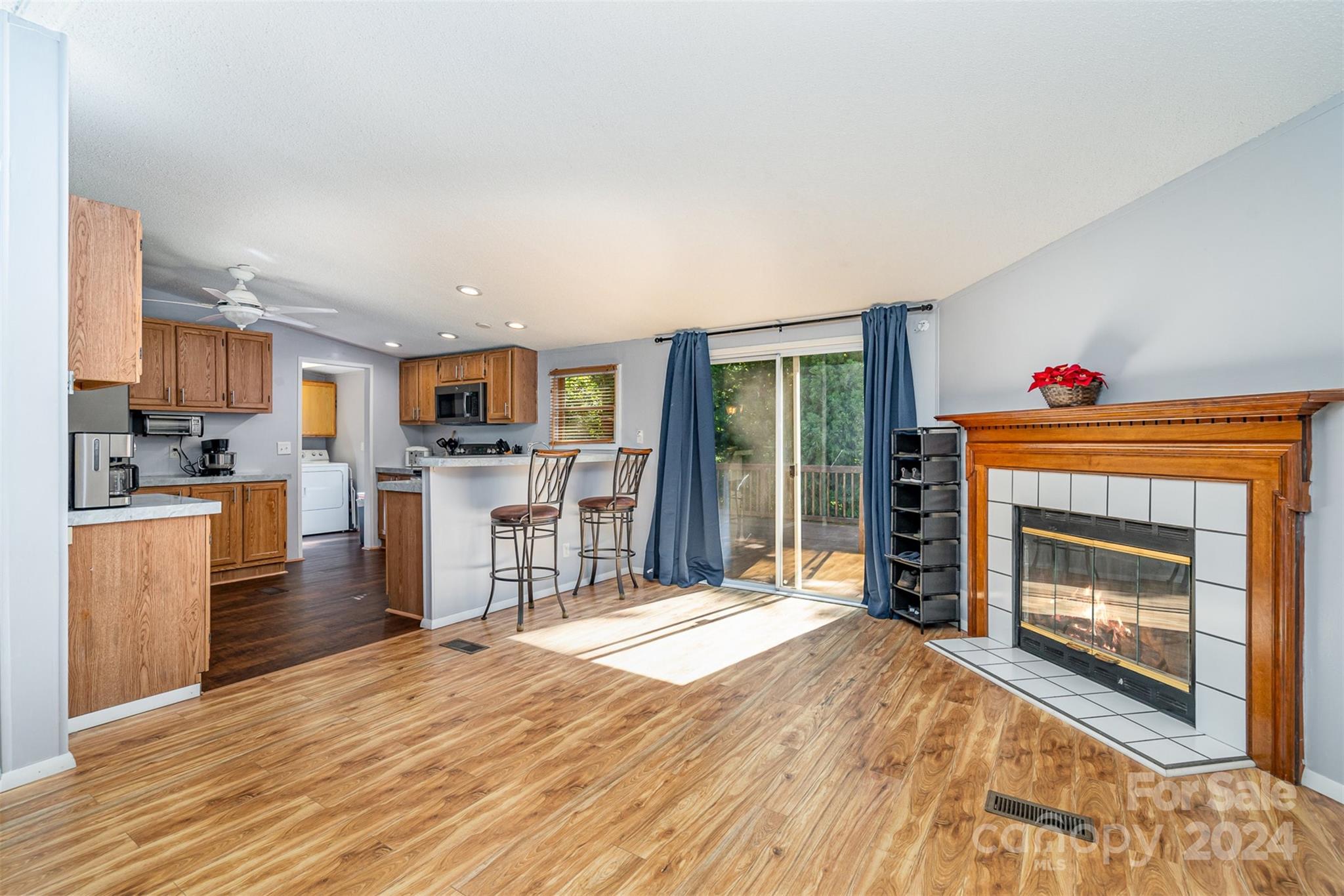 Mount Anderson - Residential