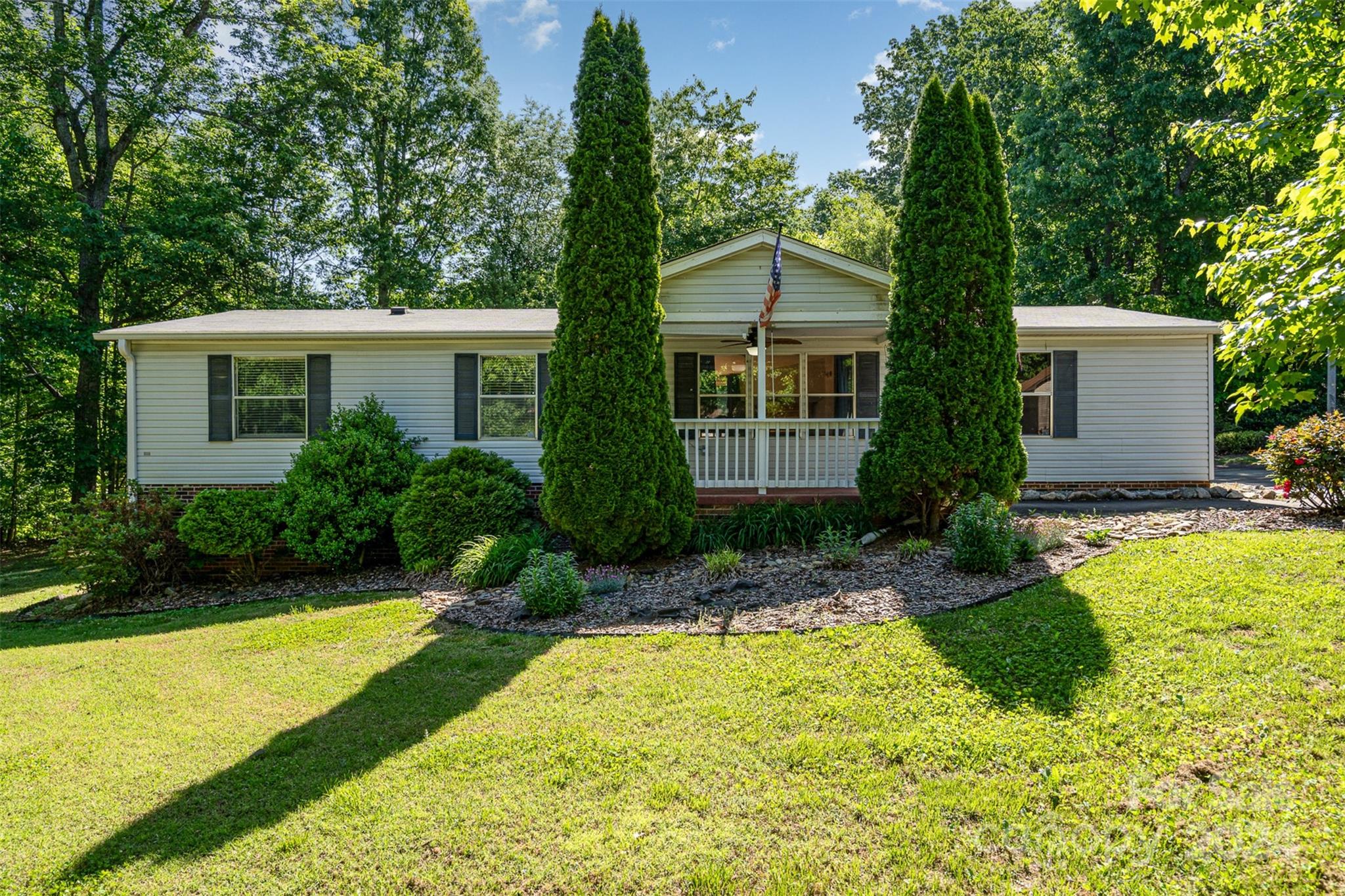 Mount Anderson - Residential