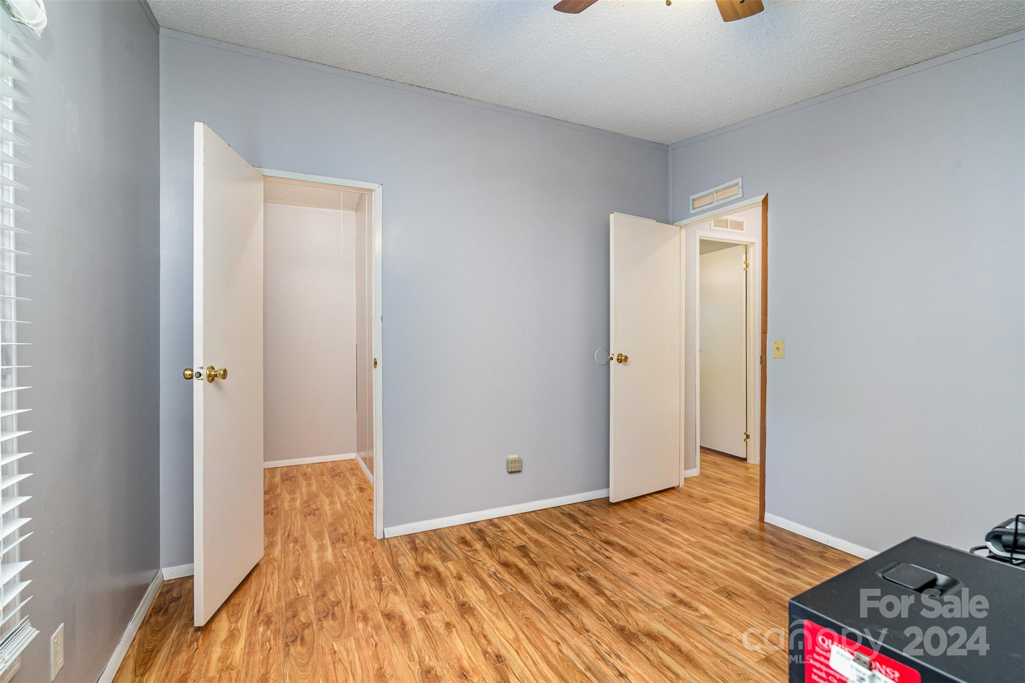 Mount Anderson - Residential