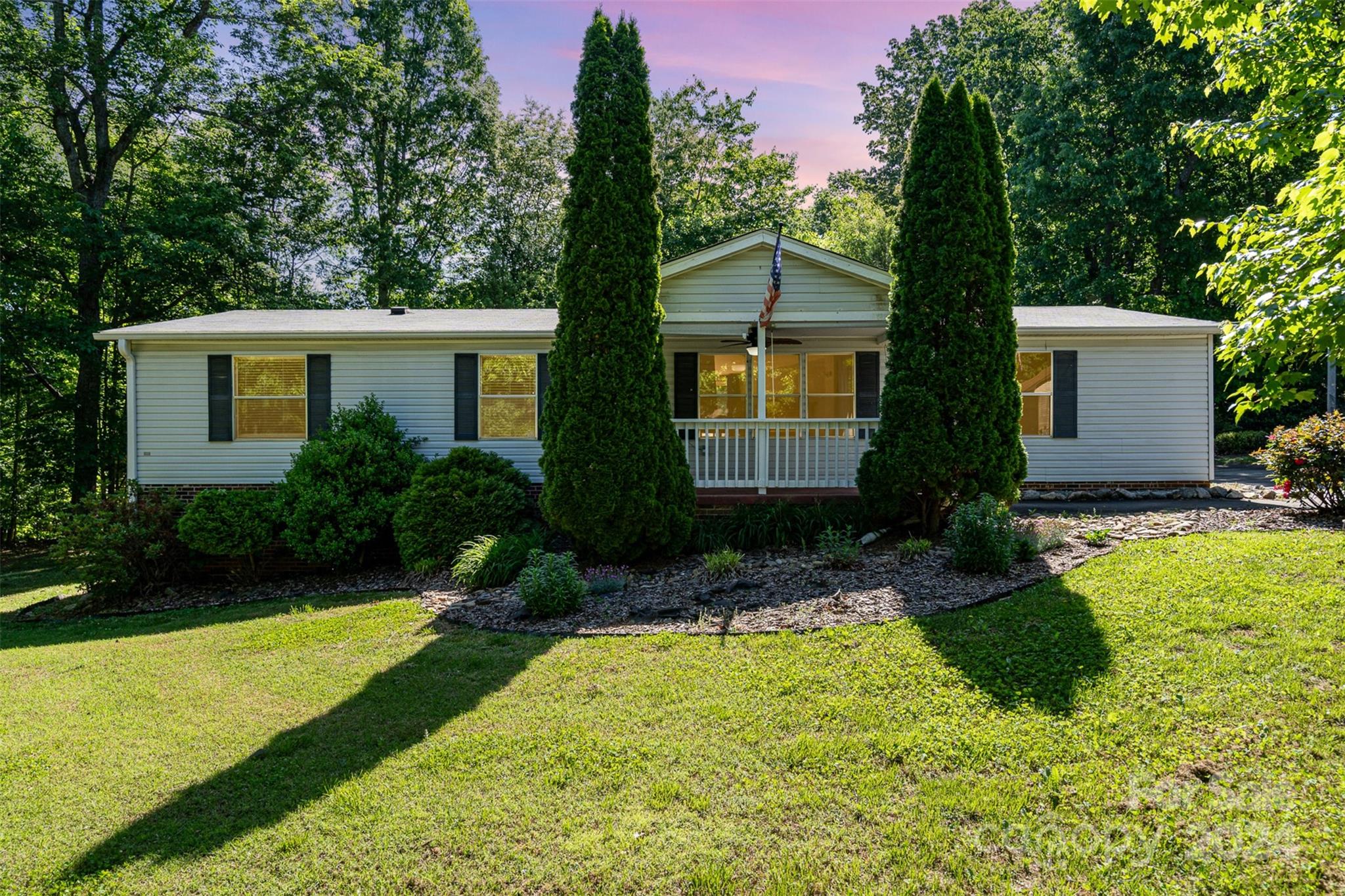 Mount Anderson - Residential