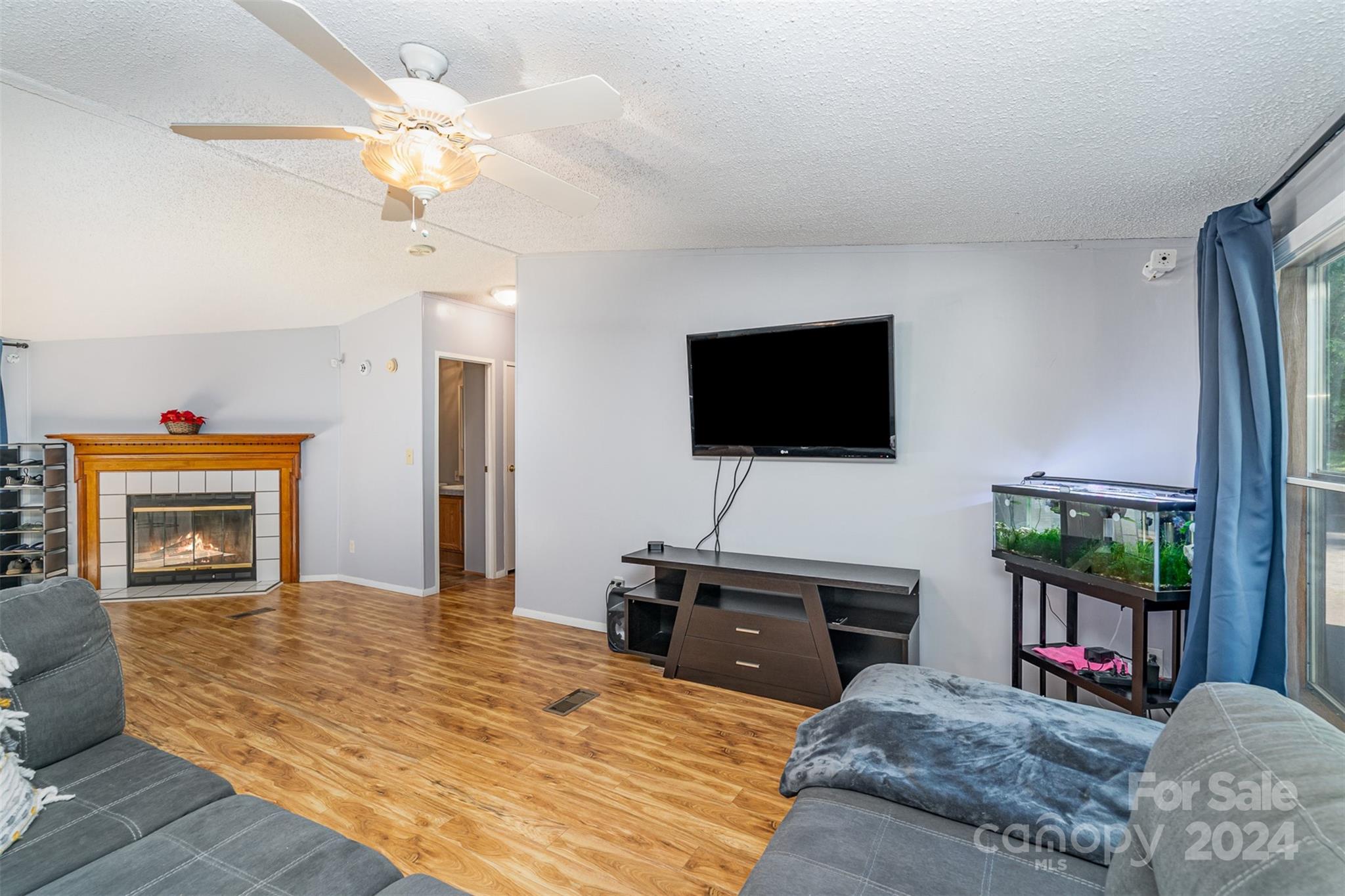 Mount Anderson - Residential