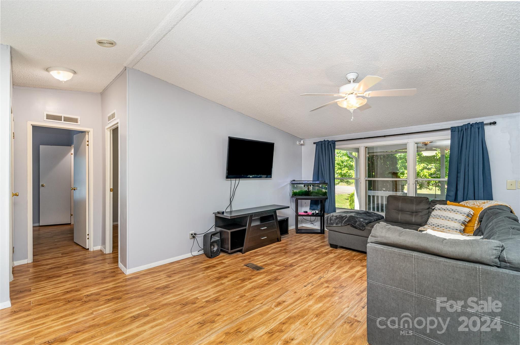 Mount Anderson - Residential