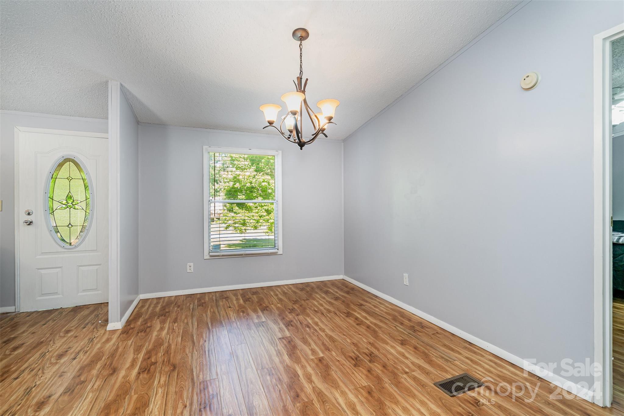 Mount Anderson - Residential