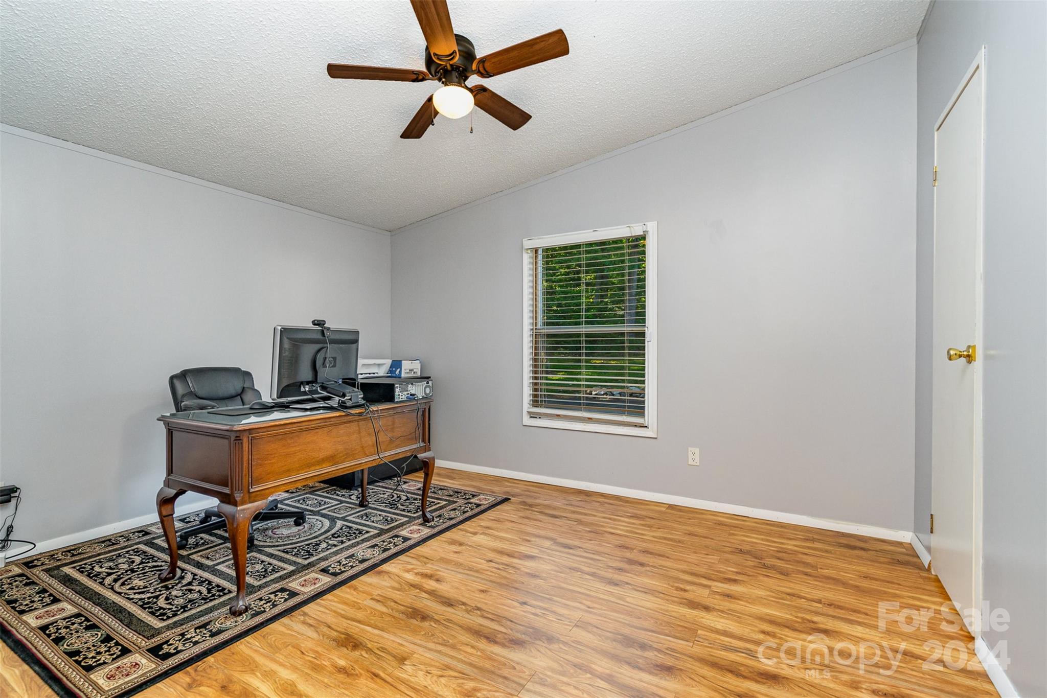 Mount Anderson - Residential