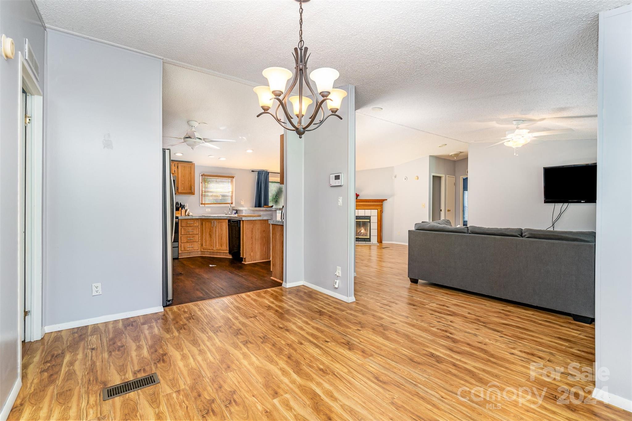 Mount Anderson - Residential