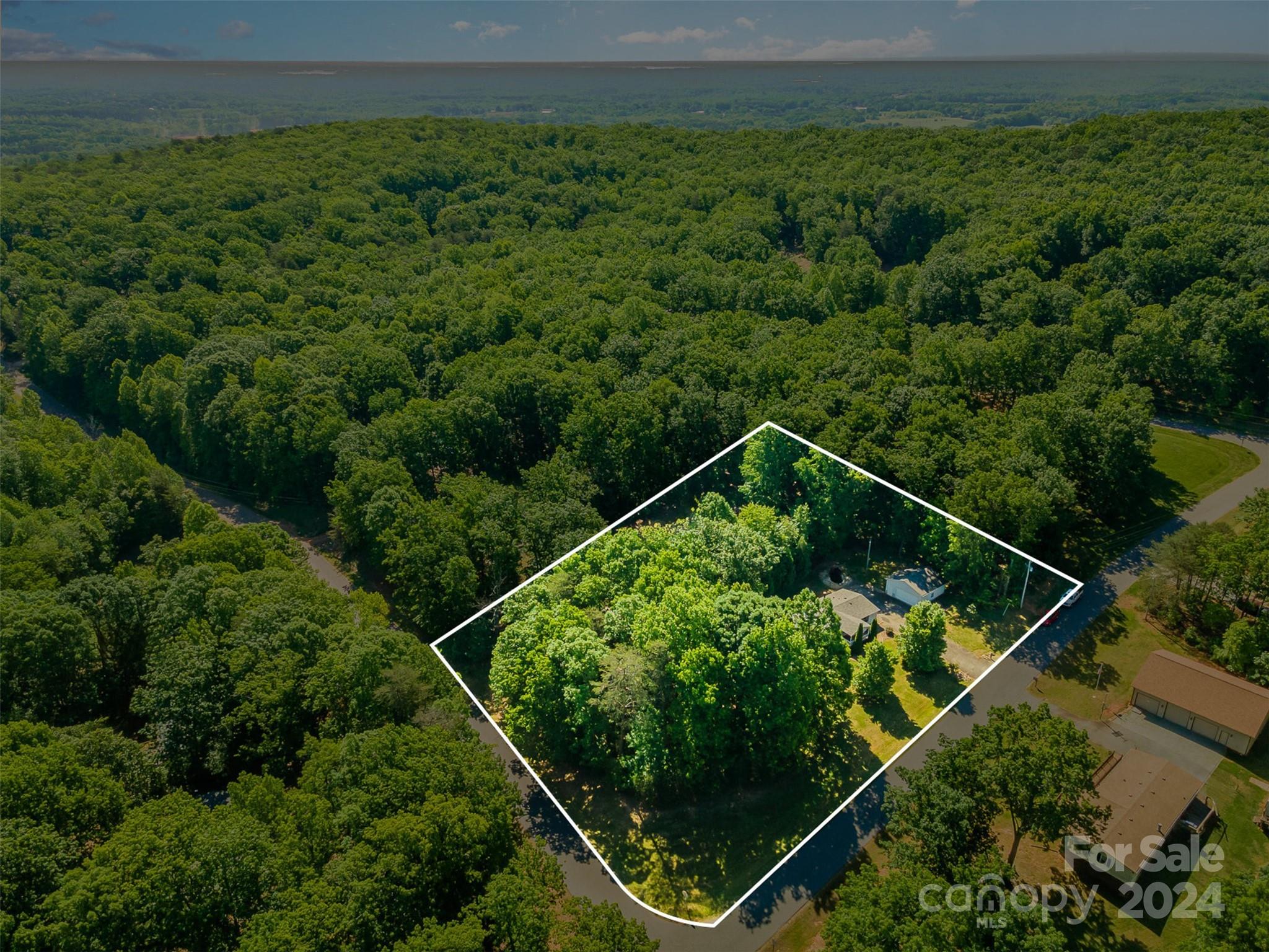 Mount Anderson - Residential