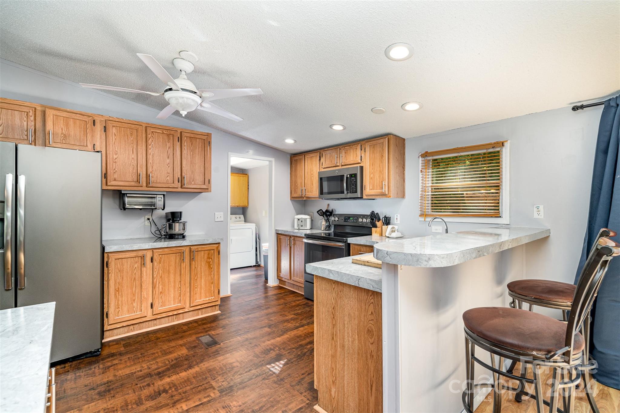 Mount Anderson - Residential