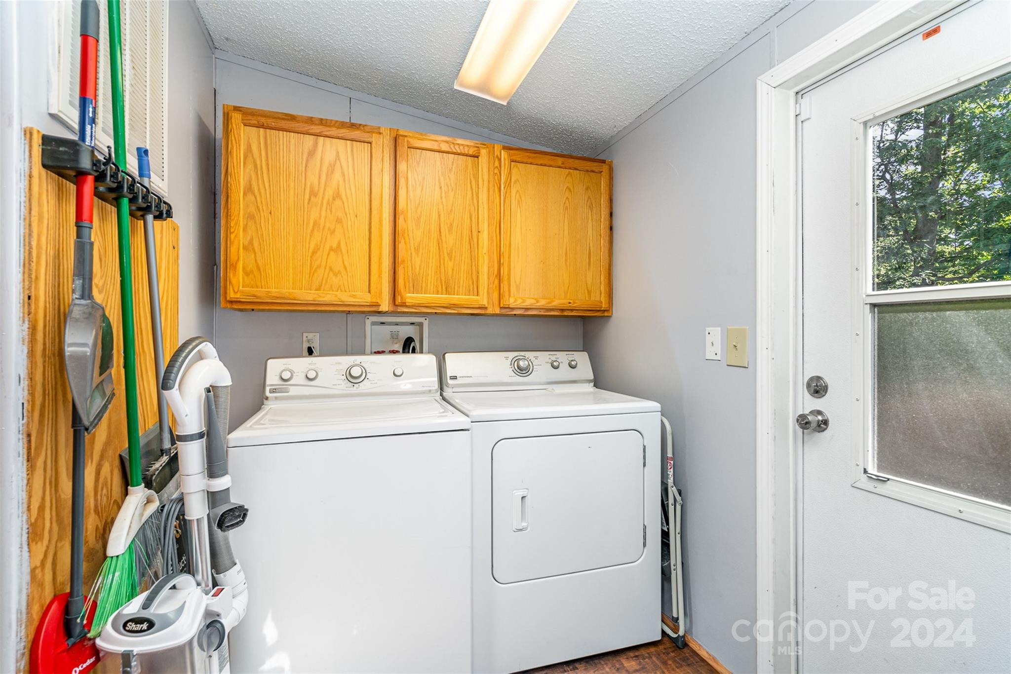 Mount Anderson - Residential