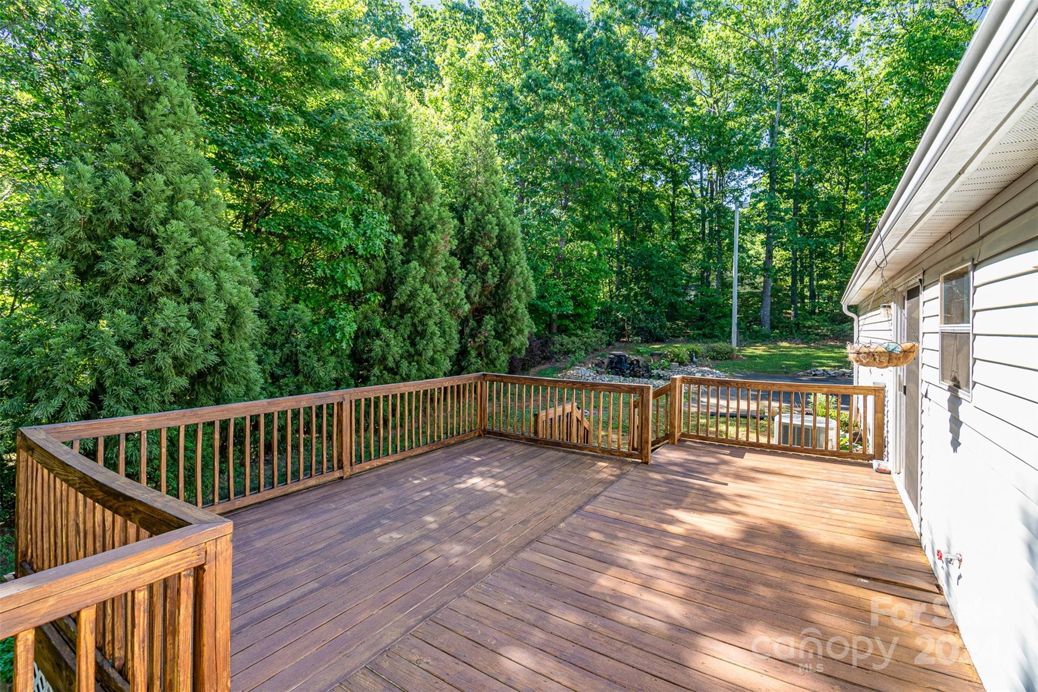 Mount Anderson - Residential