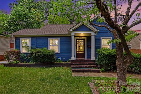 Photo of 1013 Spruce Street, Charlotte, NC 28203 (MLS # 4397374)