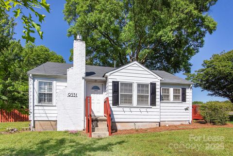 Photo of 9531 Idlewild Road, Charlotte, NC 28227 (MLS # 4314861)