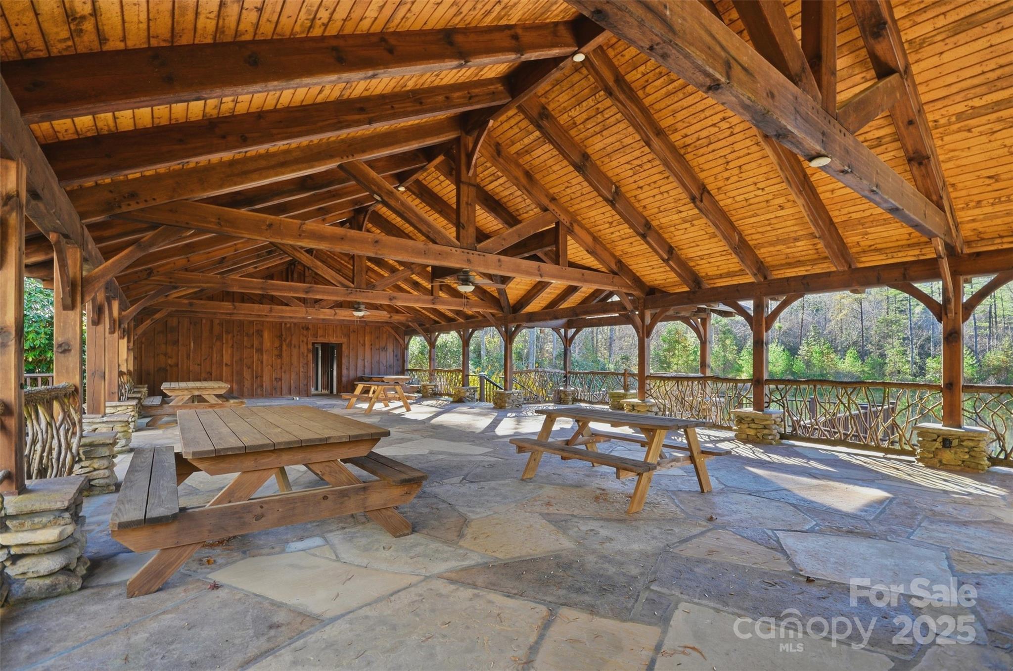 Round Mountain Falls - Land