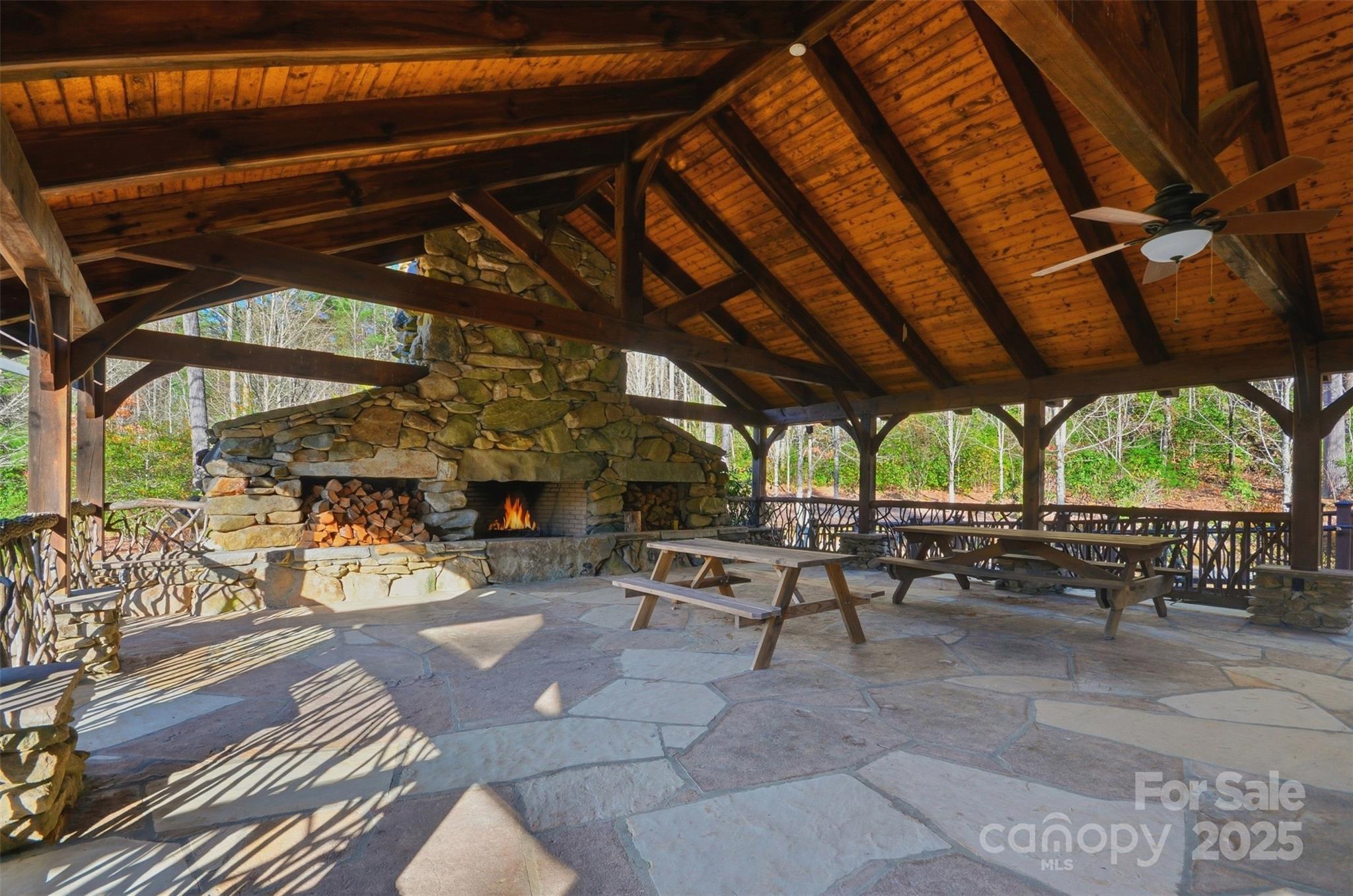 Round Mountain Falls - Land