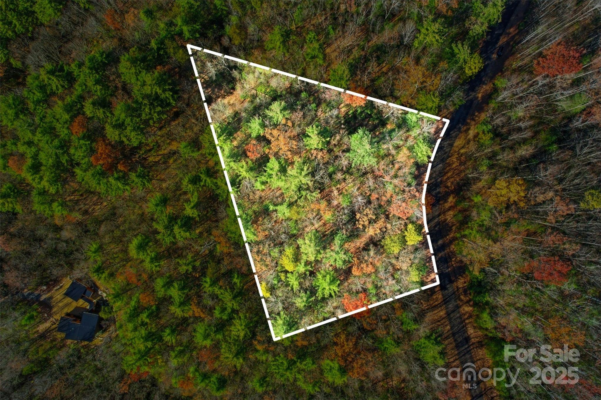 Round Mountain Falls - Land