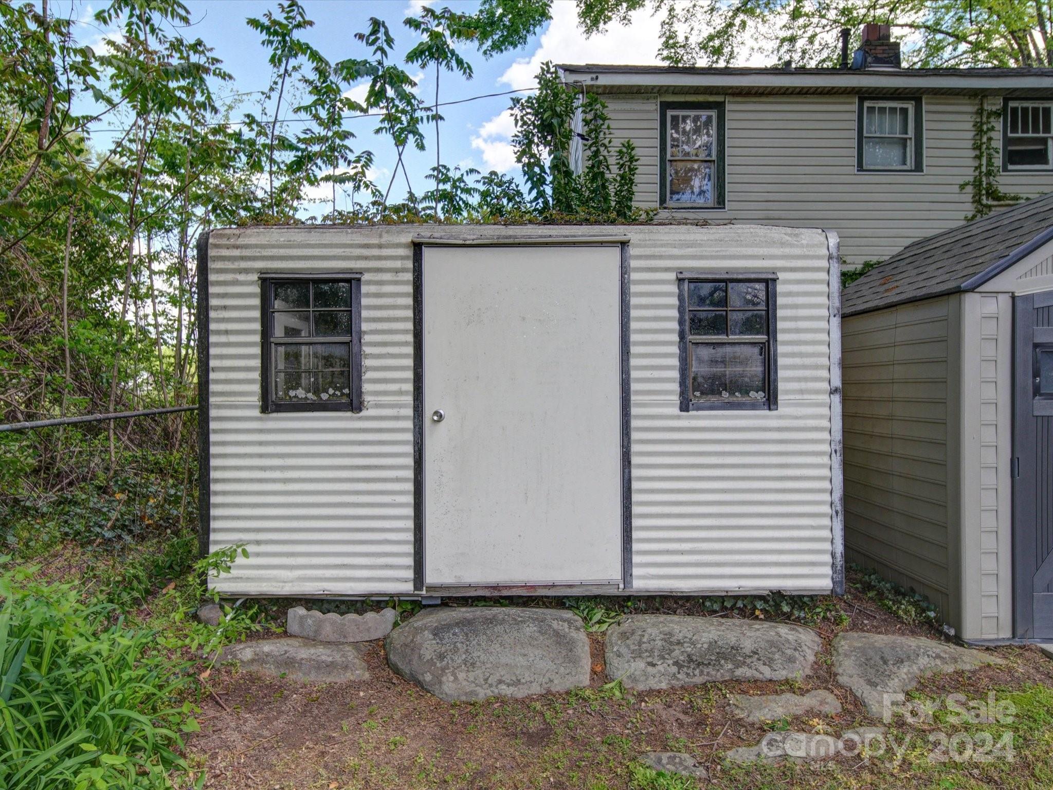 Elmwood - Residential