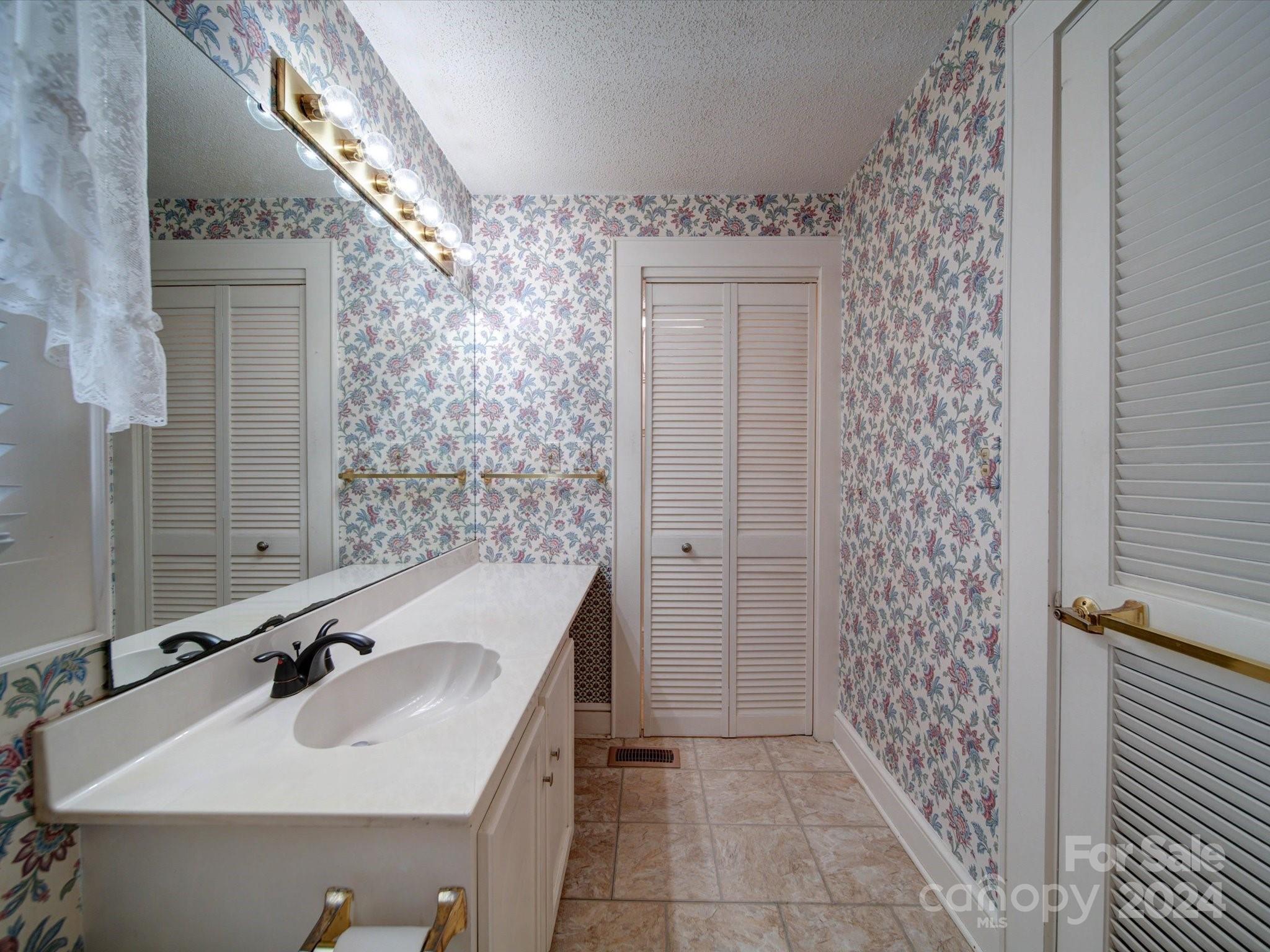 Elmwood - Residential