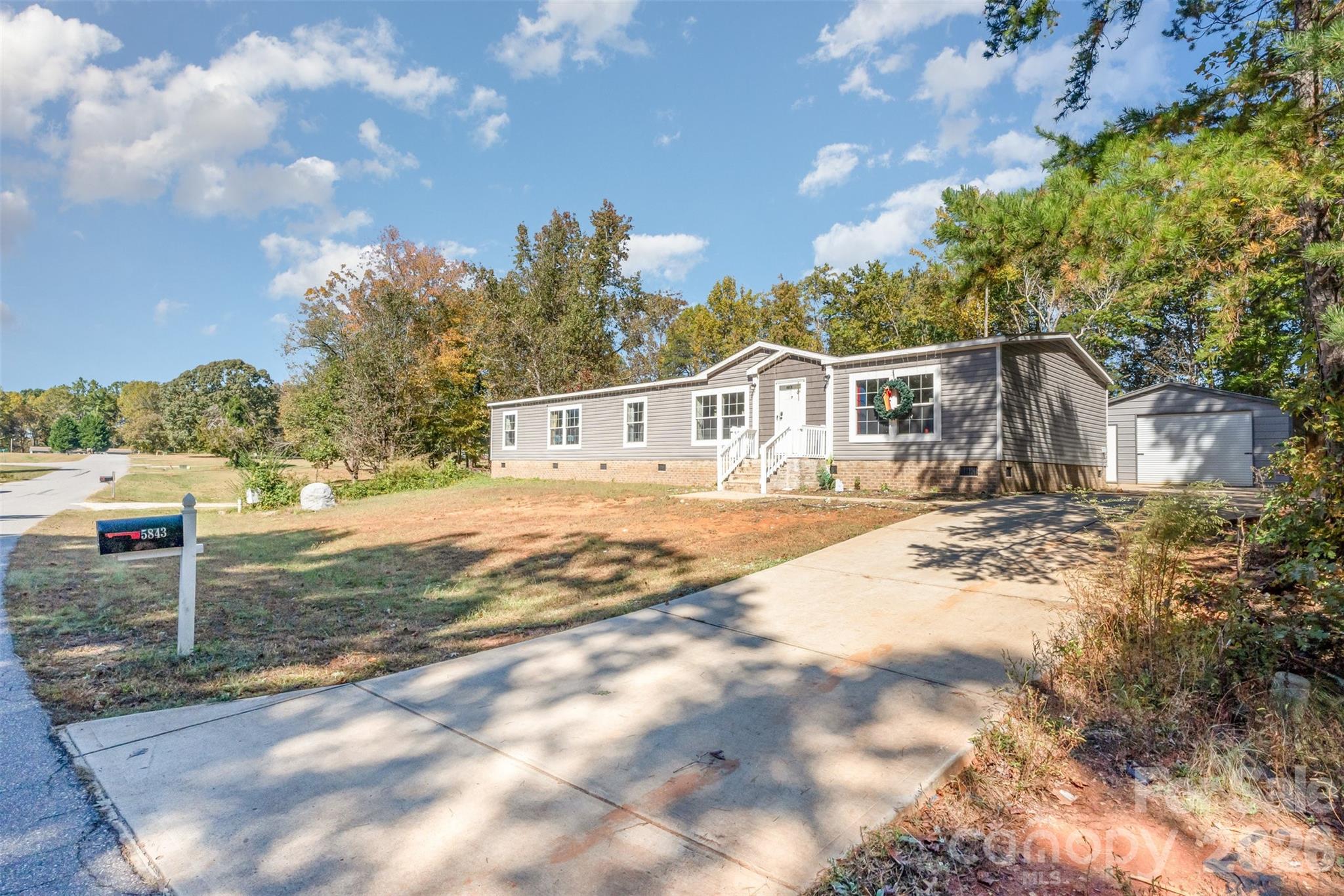 5843 Dachshund Street