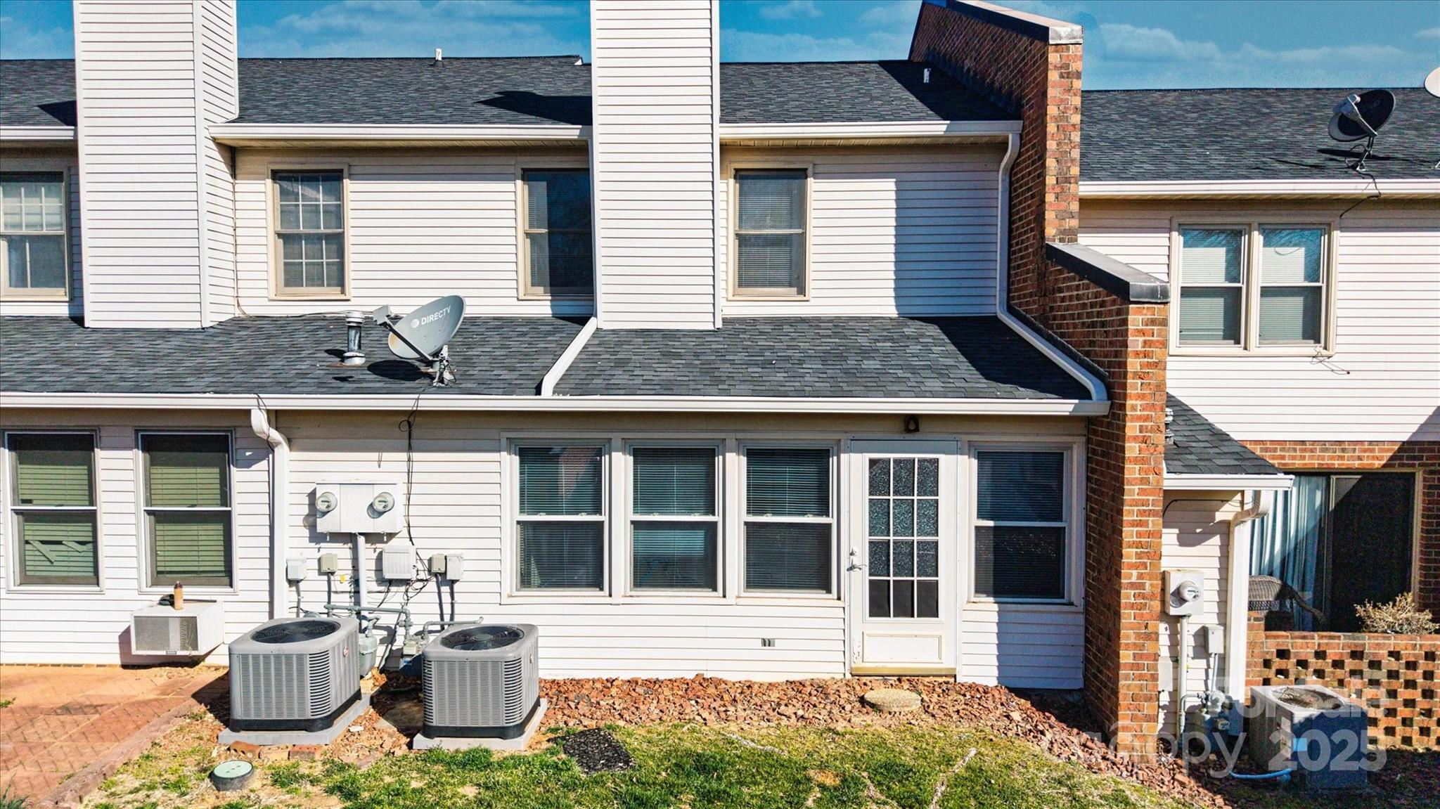 Colony Square - Residential